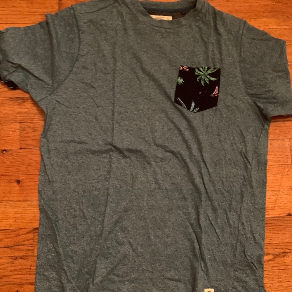 🐟3/$10 T-Shirt